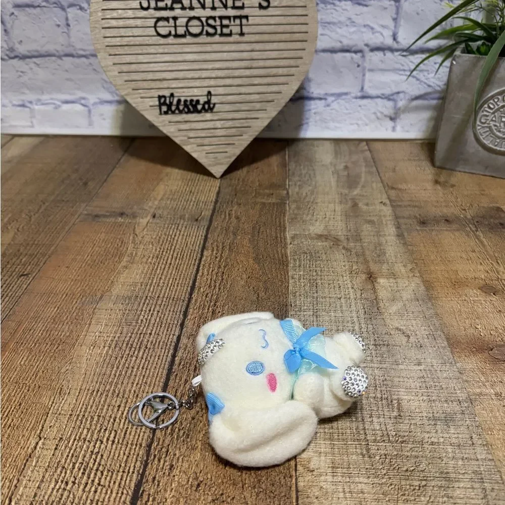 Cinnamoroll key chain Plush doll  new no tags